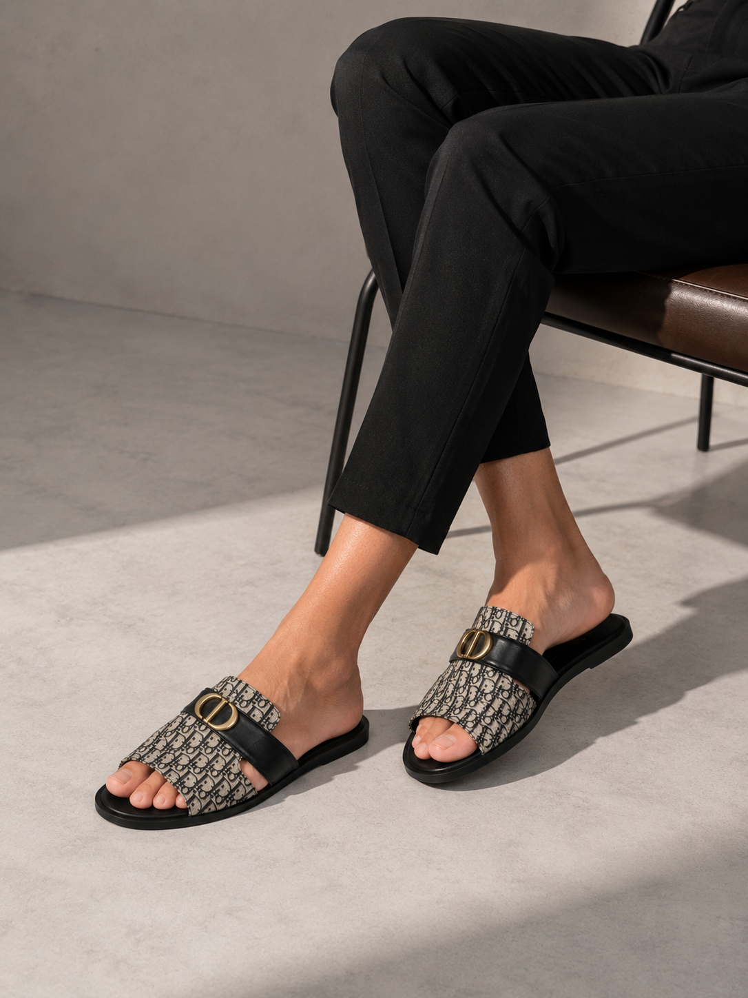 DIOR GB GREY SLIPPER