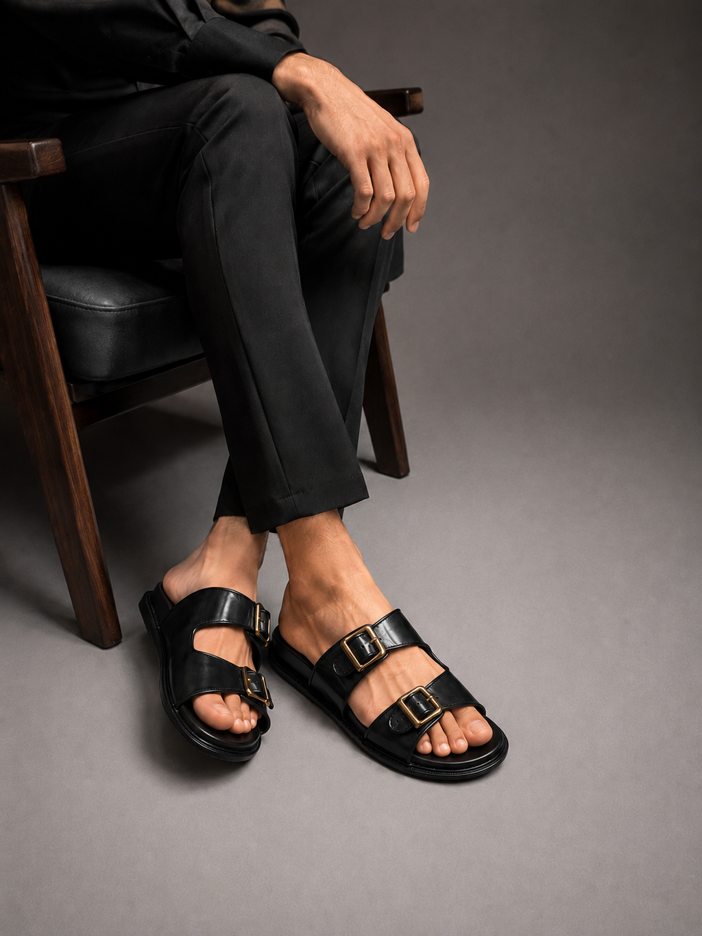 DM BLACK C SLIPPER